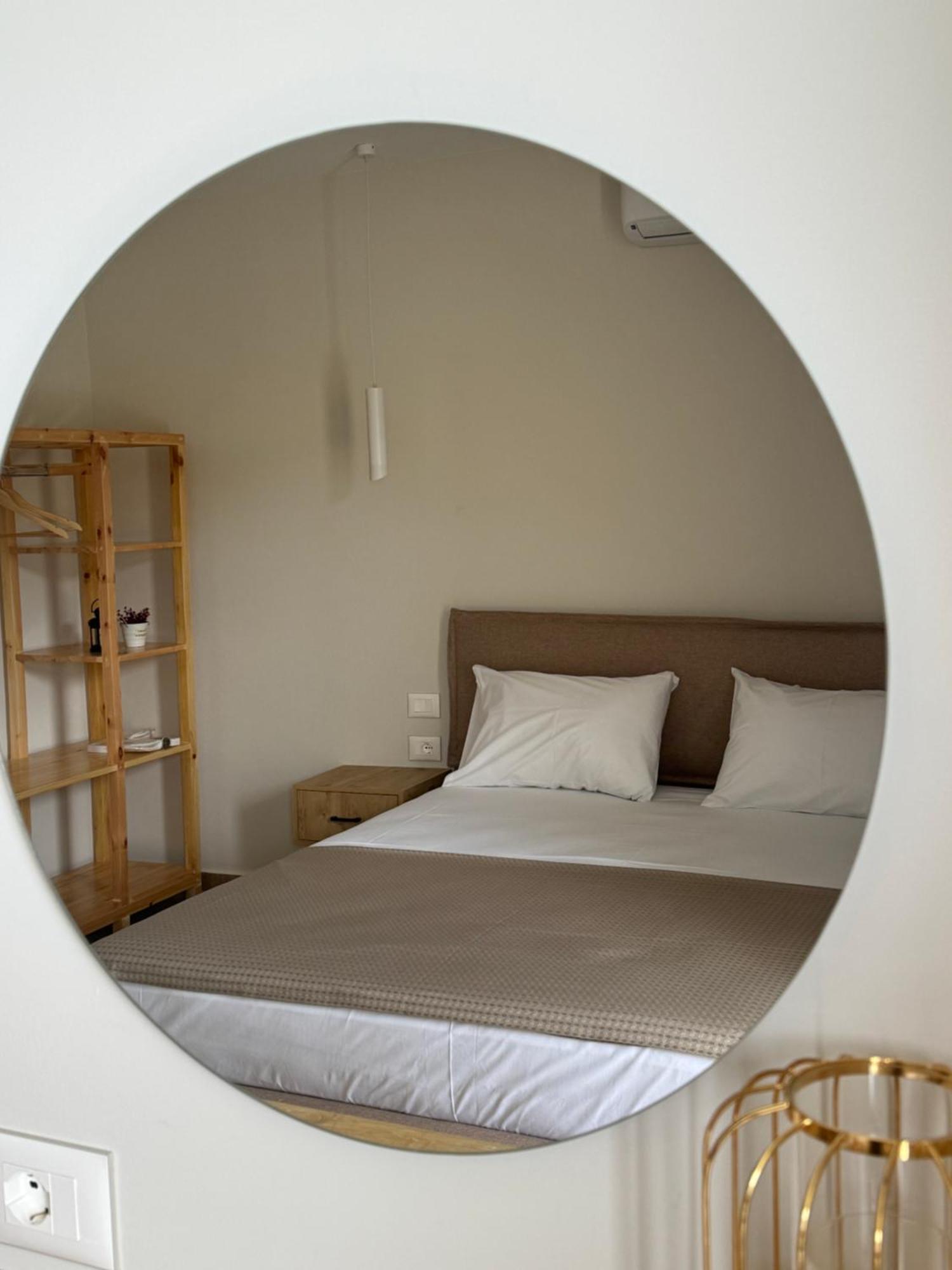 Ion Rooms Himarë Eksteriør billede
